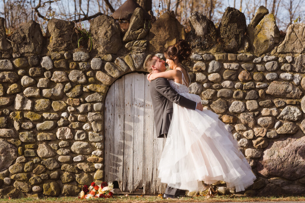 hobbit-door-wedding-photo-at-perona-farms