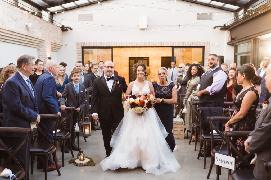 the-refinery-at-perona-farms-wedding-photos-by-suess-moments-photography