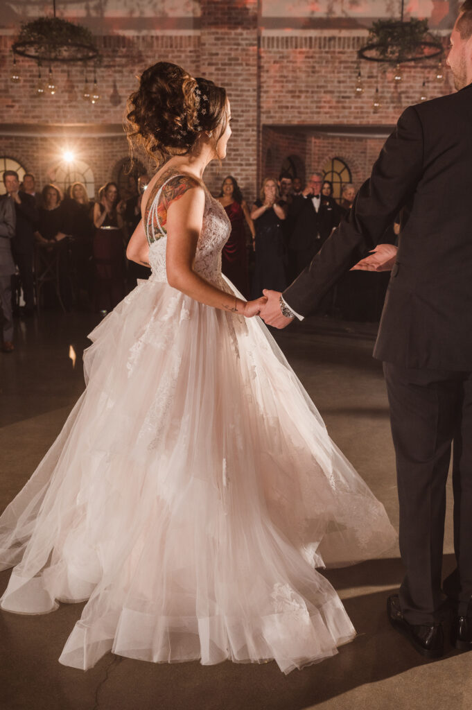 wedding-reception-at-perona-farms-the-refinery