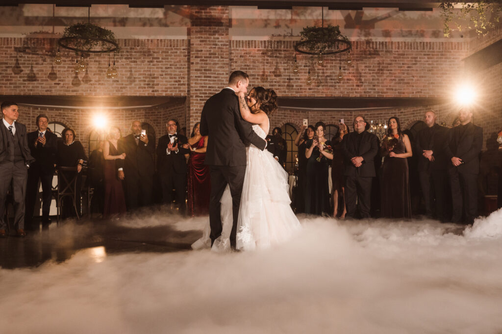 wedding-reception-at-perona-farms-the-refinery-suess-moments-photography