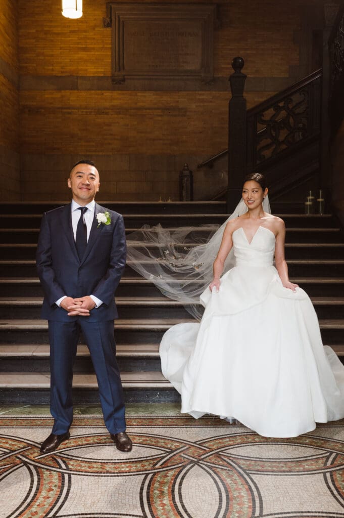 first-look-at-chelsea-square-nyc-wedding-photos-by-suess-moments-photographer