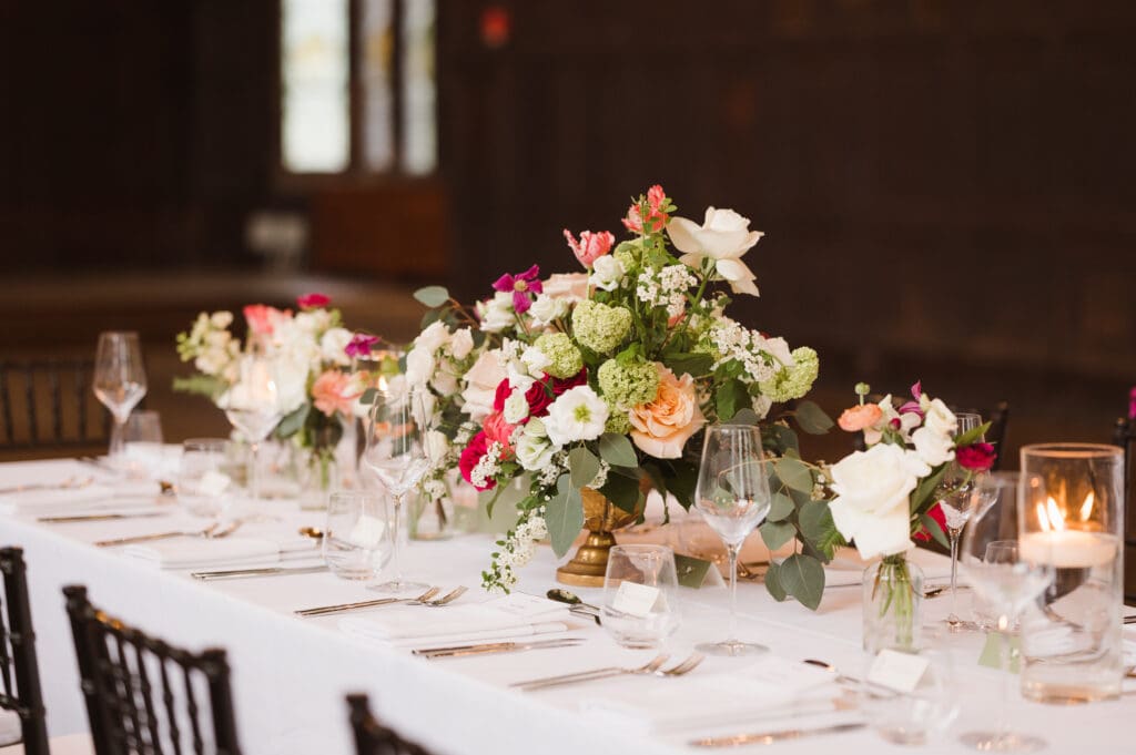 wedding-reception-at-chelsea-square-nyc-wedding-photos-by-suess-moments-photography