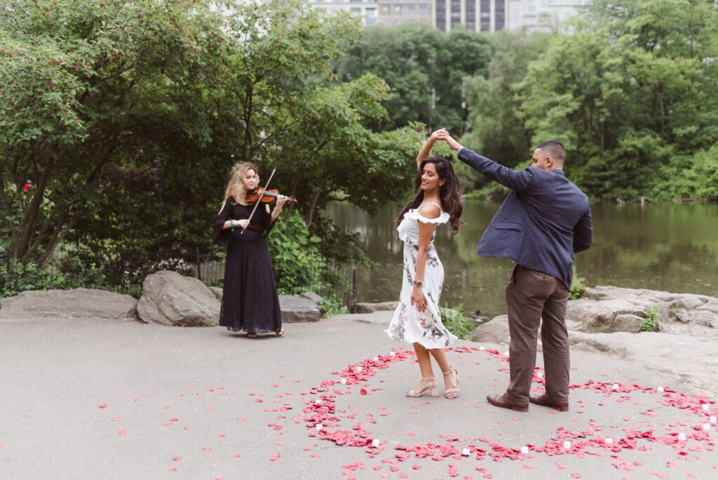 central-park-proposal-by-gapstow-bridge-by-suess-moments-photographer