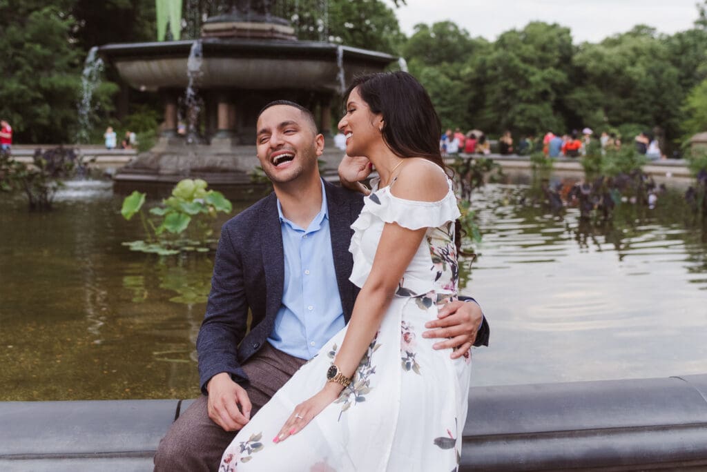 central-park-nyc-proposal-engagement-photos-by-suess-moments-photographer