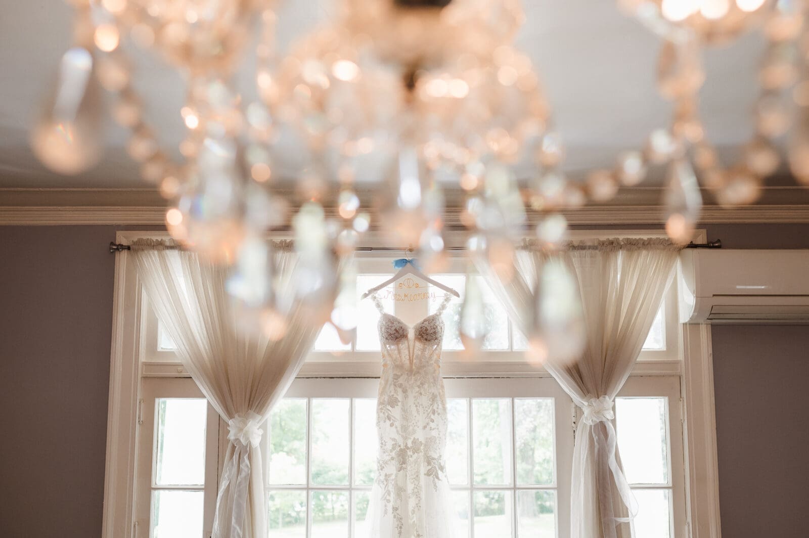 dress-hanging-the-briarcliff-manor-ny-wedding-venue-photo-by-suess-moments-photography