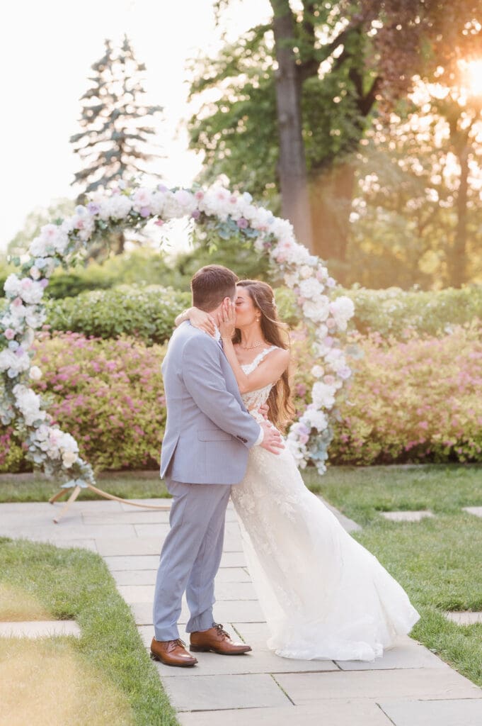 golden-hour-wedding-photos-by-suess-moments-photography