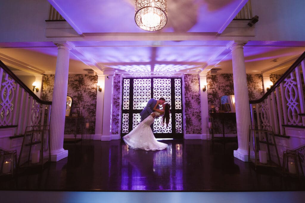 magical-fine-art-wedding-photos-with-magnet-mod-off-camera-flash-at-the-briarcliff-manor-ny