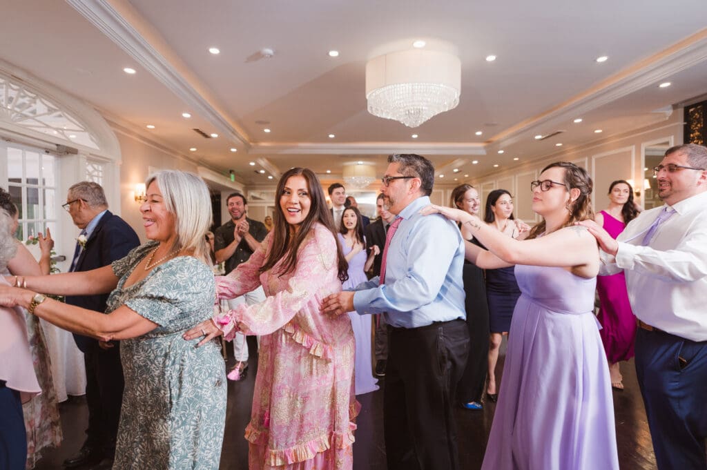 wedding-reception-for-disney-couple-at-the-briarcliff-manor-ny