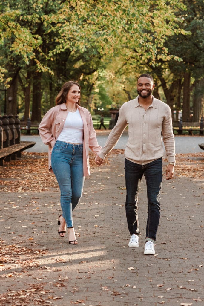 walking-the-mall-at-central-park-nyc-engagement-photos-by-suess-moments