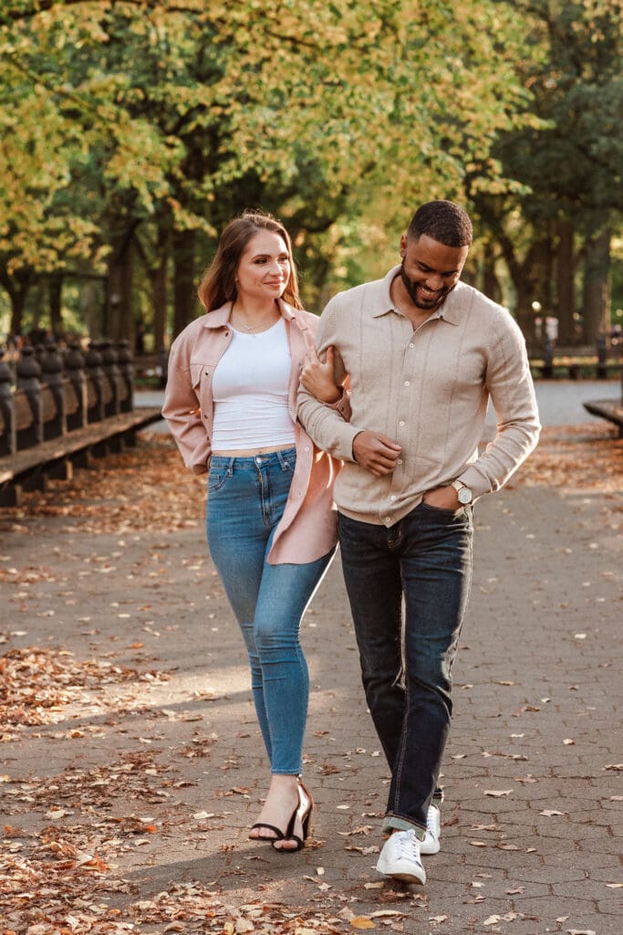 walking-the-mall-at-central-park-nyc-engagement-photos-by-suess-moments