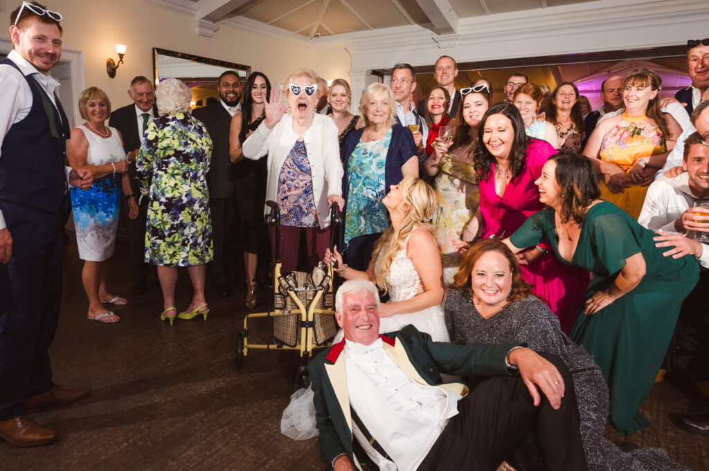 fun-wedding-reception-photos-by-suess-moments-photography