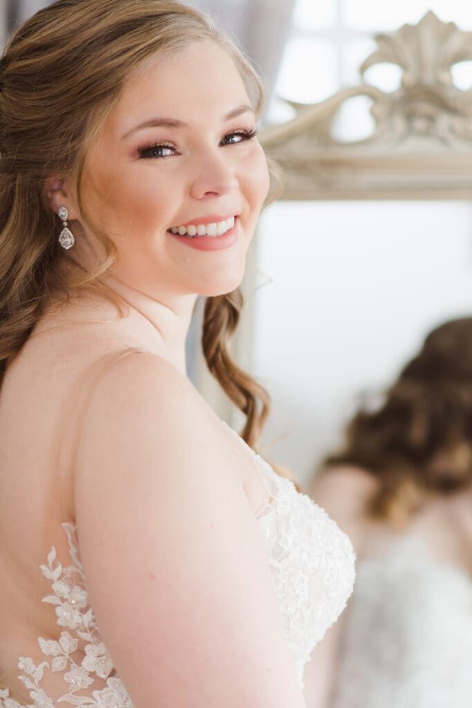 getting-ready-bridal-prep-at-eagle-oaks-country-club-new-jersey-wedding-photos-by-suess-moments