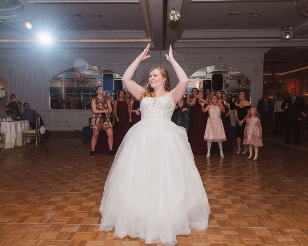 wedding-reception-ballroom-at-the-eagle-oaks-country-club-nj-by-suess-moments