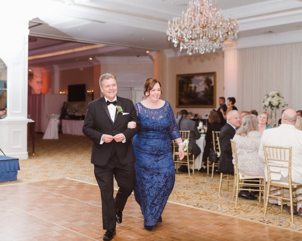 wedding-reception-ballroom-at-the-eagle-oaks-country-club-nj-by-suess-moments