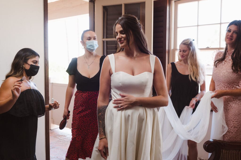 best-western-hacienda-san-diego-wedding-photos-by-suess-moments