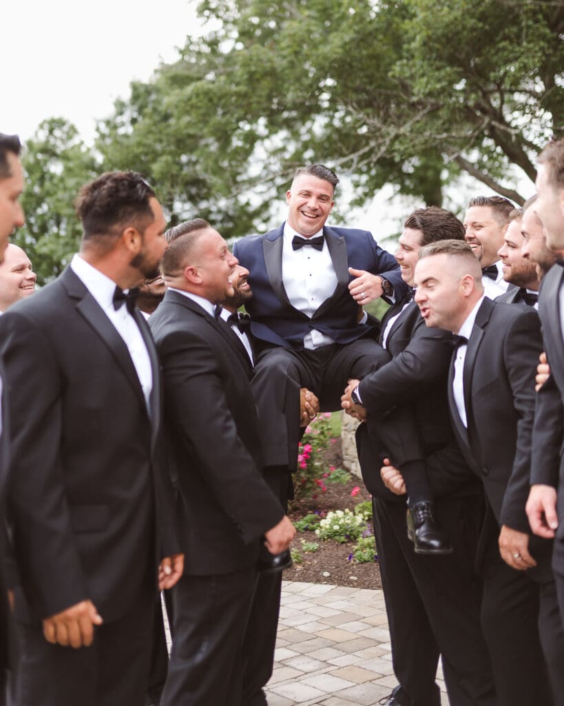 fun-groom-portrait-with-groomsmen