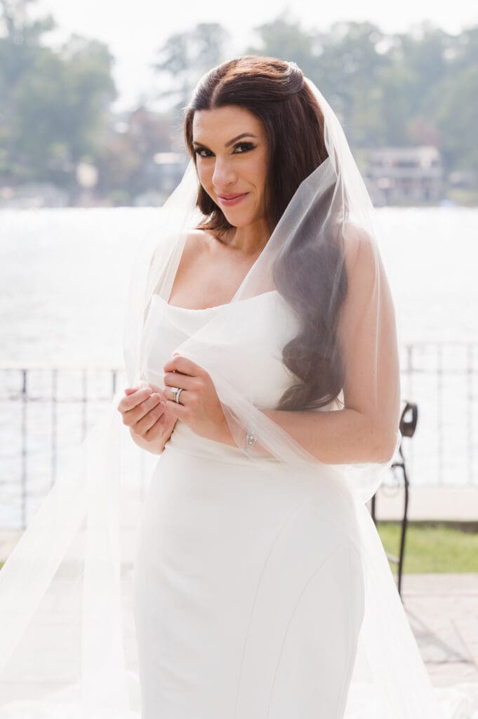 bridal-portrait-by-suess-moments