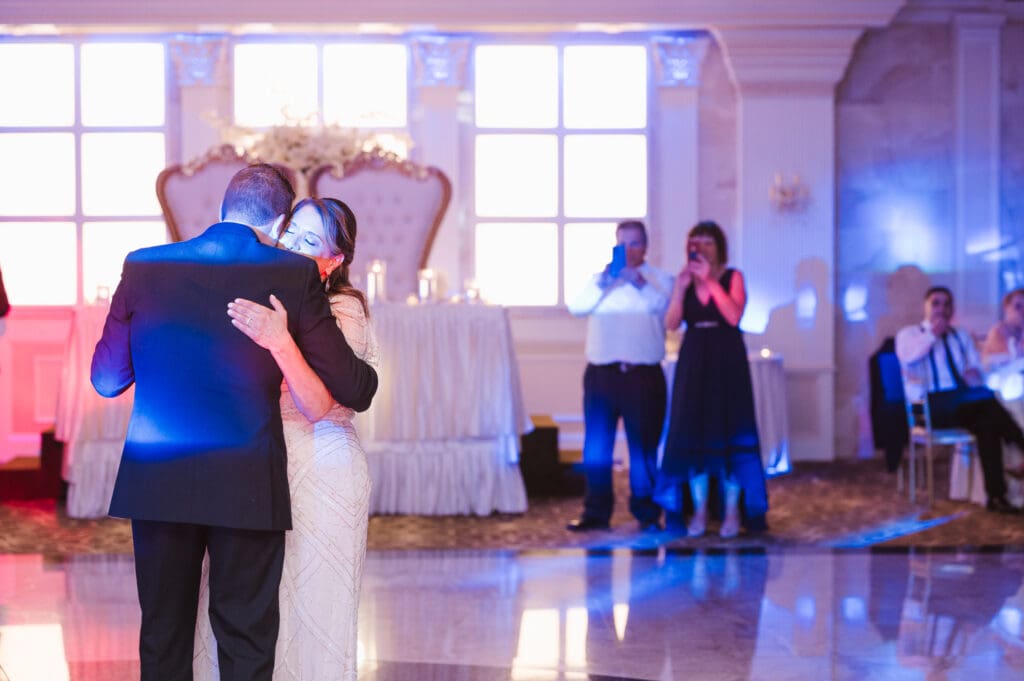 wedding-reception-photos-at-villa-barone-hilltop-manor