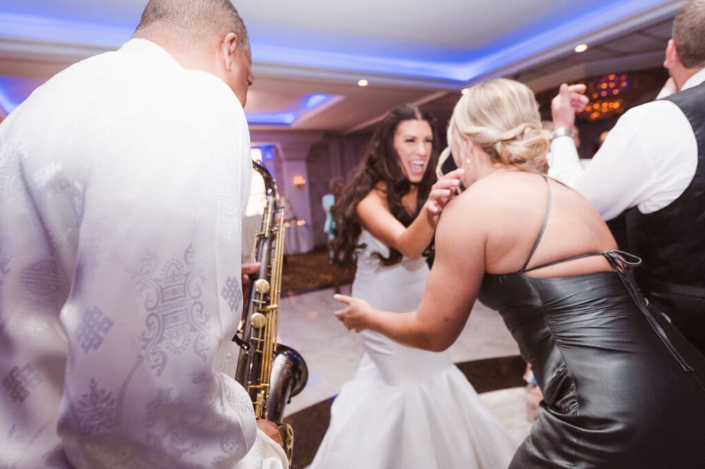 wedding-reception-photos-at-villa-barone-hilltop-manor