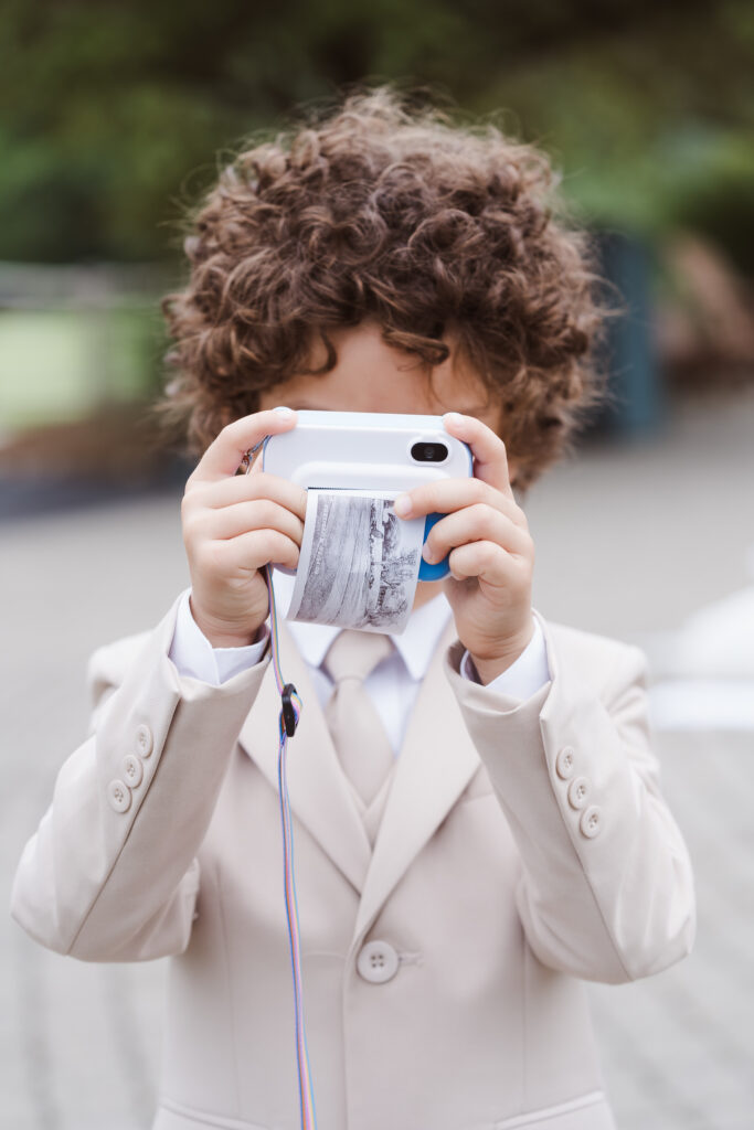 kids-at-a-wedding-photos-by-nj-photographer-suess-moments