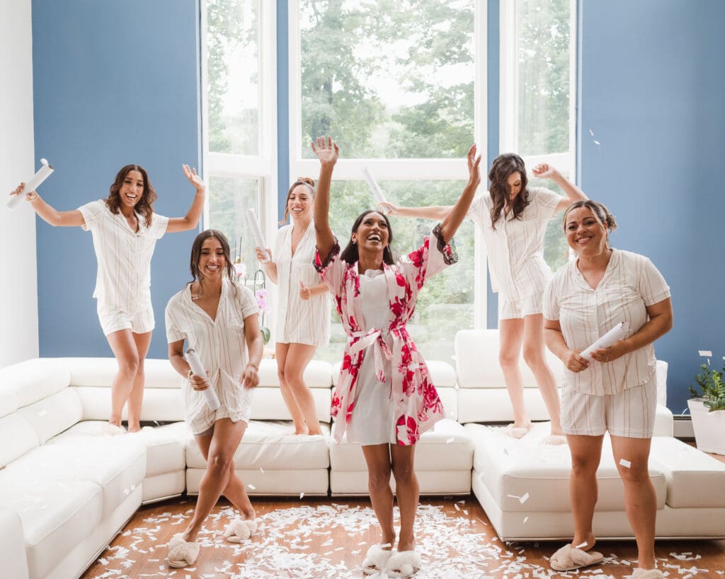 pop-confetti-bridal-party-photos-by-suess-moments-nj-photographer