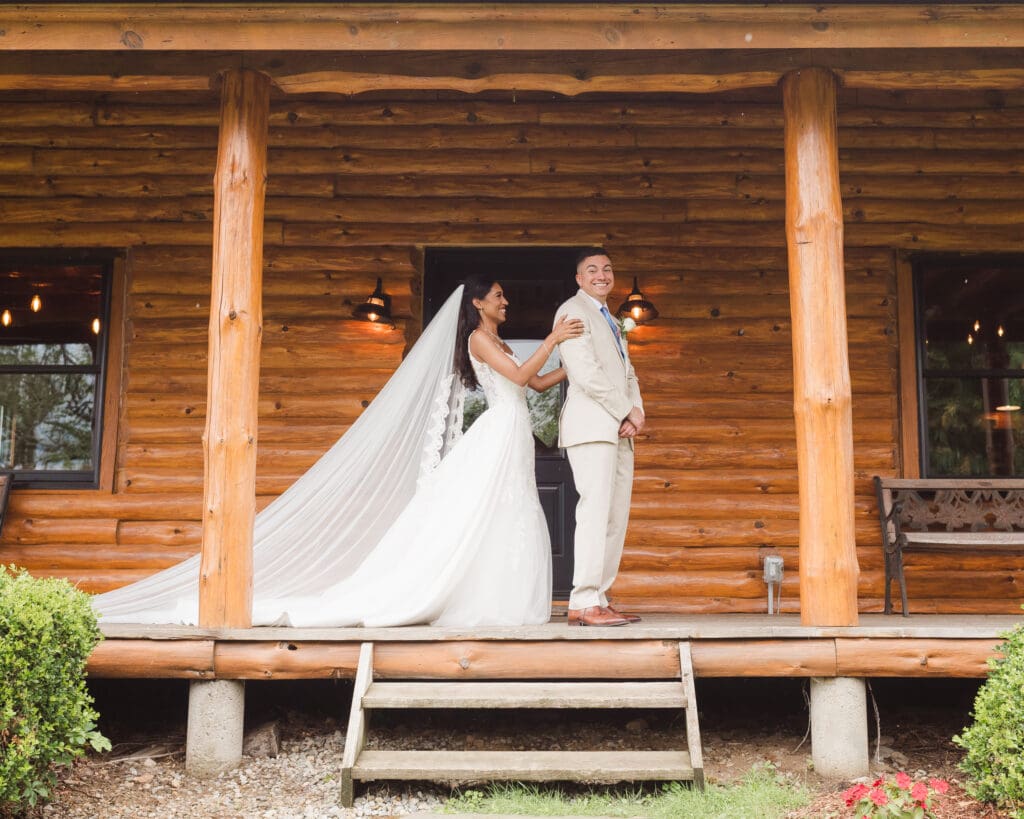 first-look-skyview-golf-club-nj-dreamy-wedding-photos-by-suess-moments-photography