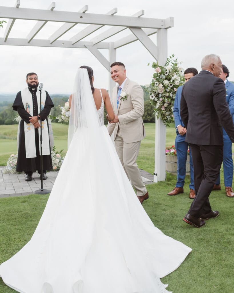 skyview-golf-club-nj-dreamy-wedding-photos-by-suess-moments-photography