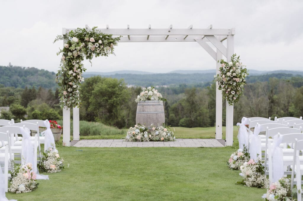 outdoor-wedding-ceremony-skyview-golf-club-nj