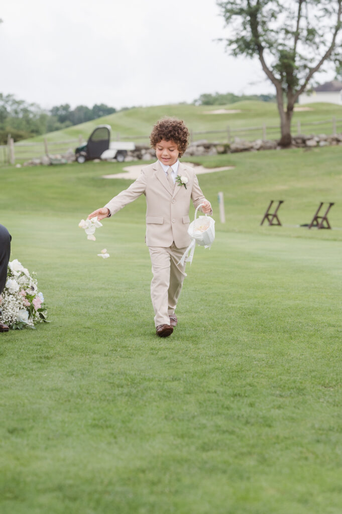 kids-at-a-wedding-photos-by-nj-photographer-suess-moments