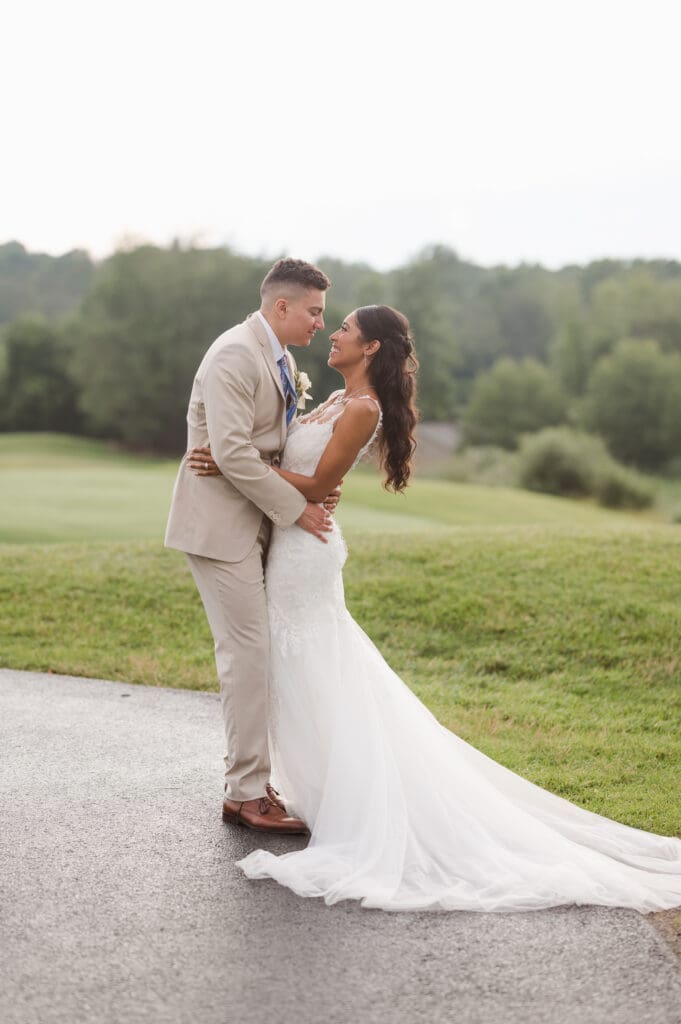 golden-hour-sunset-wedding-photos-at-skyview-golf-club-nj