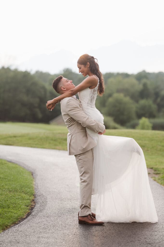 golden-hour-sunset-wedding-photos-at-skyview-golf-club-nj