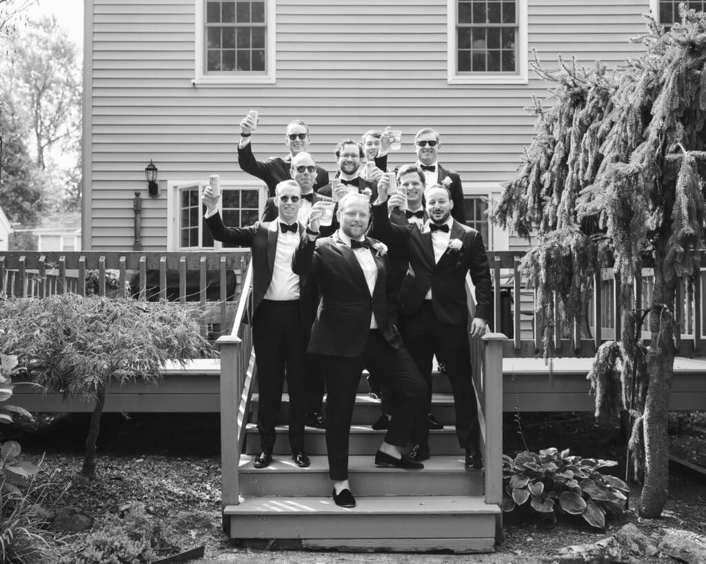 groomsmen-at-the-house-cheersing
