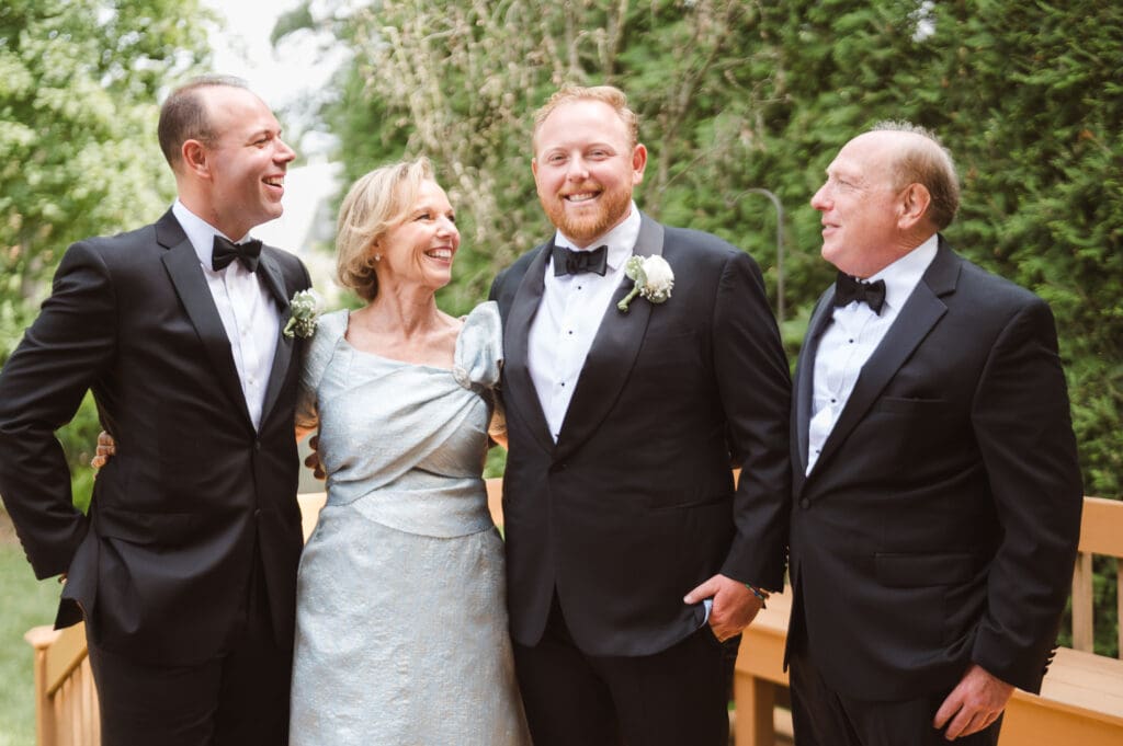 groom-with-his-family