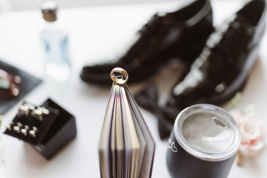 groom-flat-lay-idea