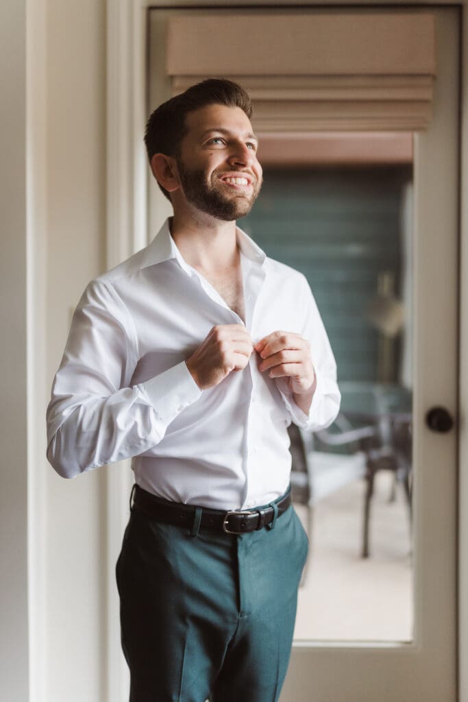 groom-prep-photos-at-crystal-springs-resort-nj-wedding