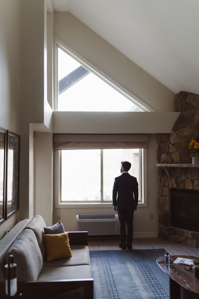 groom-prep-photos-at-crystal-springs-resort-nj-wedding