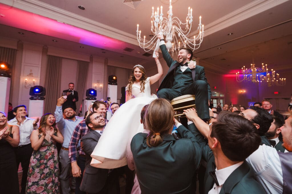 jewish-dance-chair-lift-wedding-reception