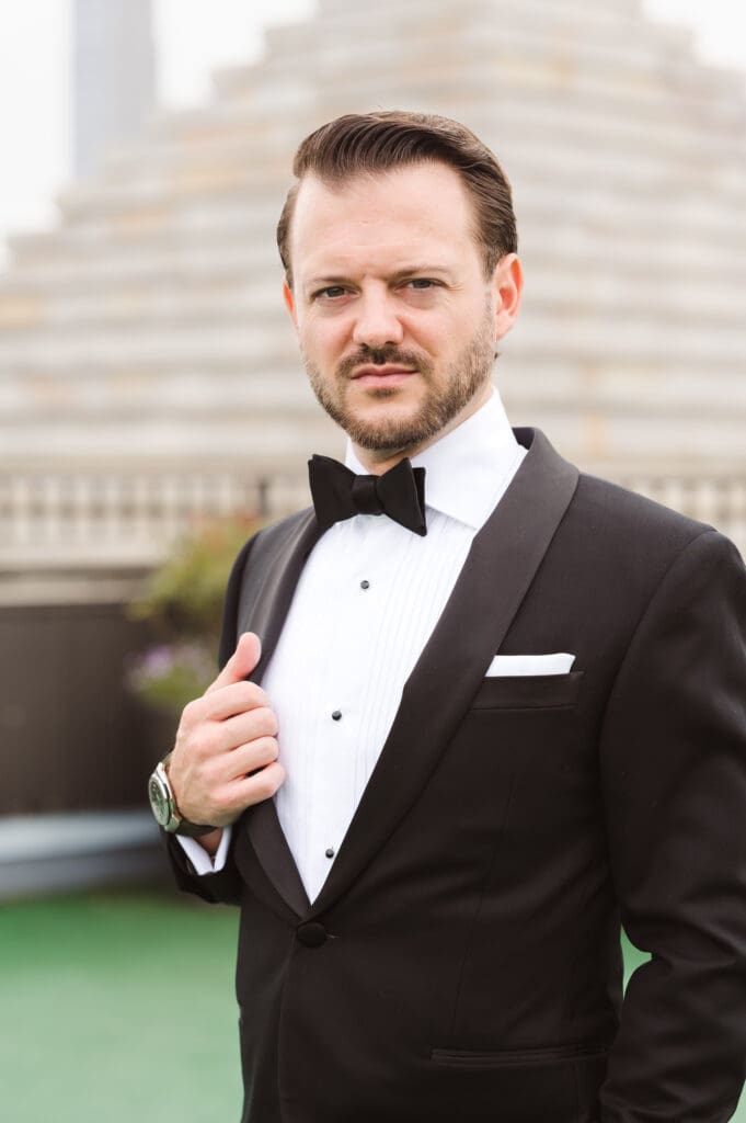 traditional-groom-portrait