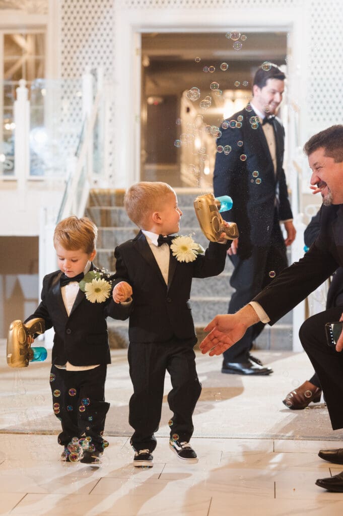 wedding-photos-at-the-conservatory-the-madison-hotel-morristown-nj-photographer-suess-moments