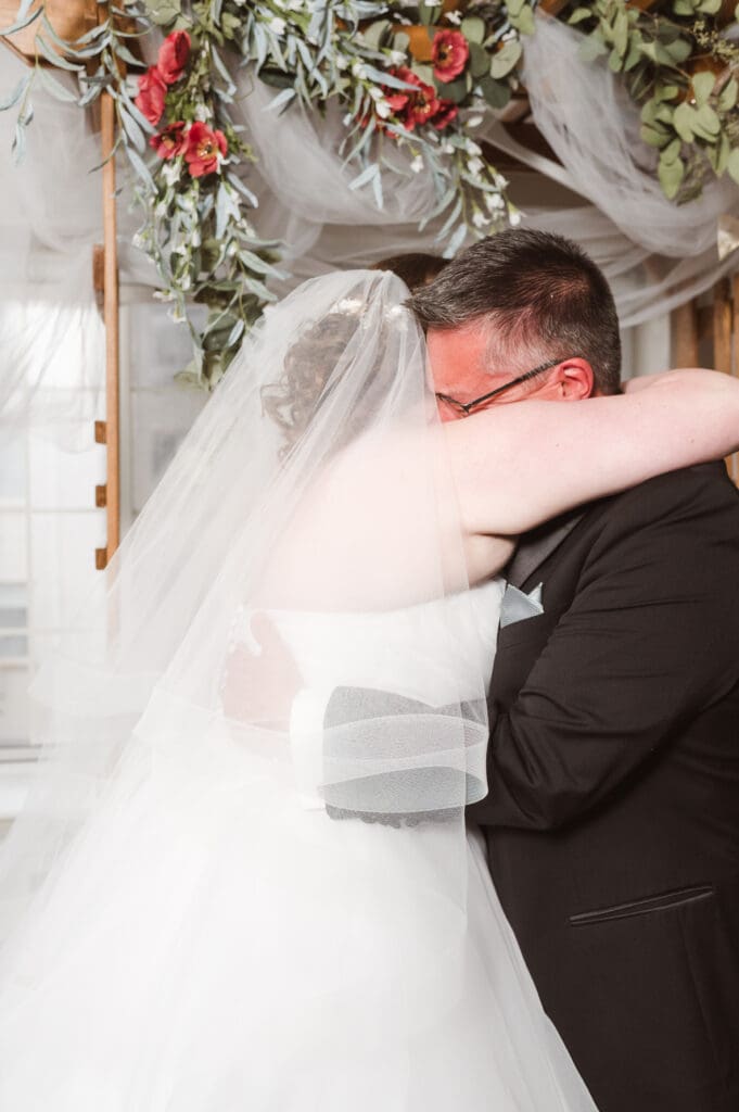 bridal-portraits-in-the-bride-suite-at-the-madison-hotel-nj-morristown-by-suess-moments