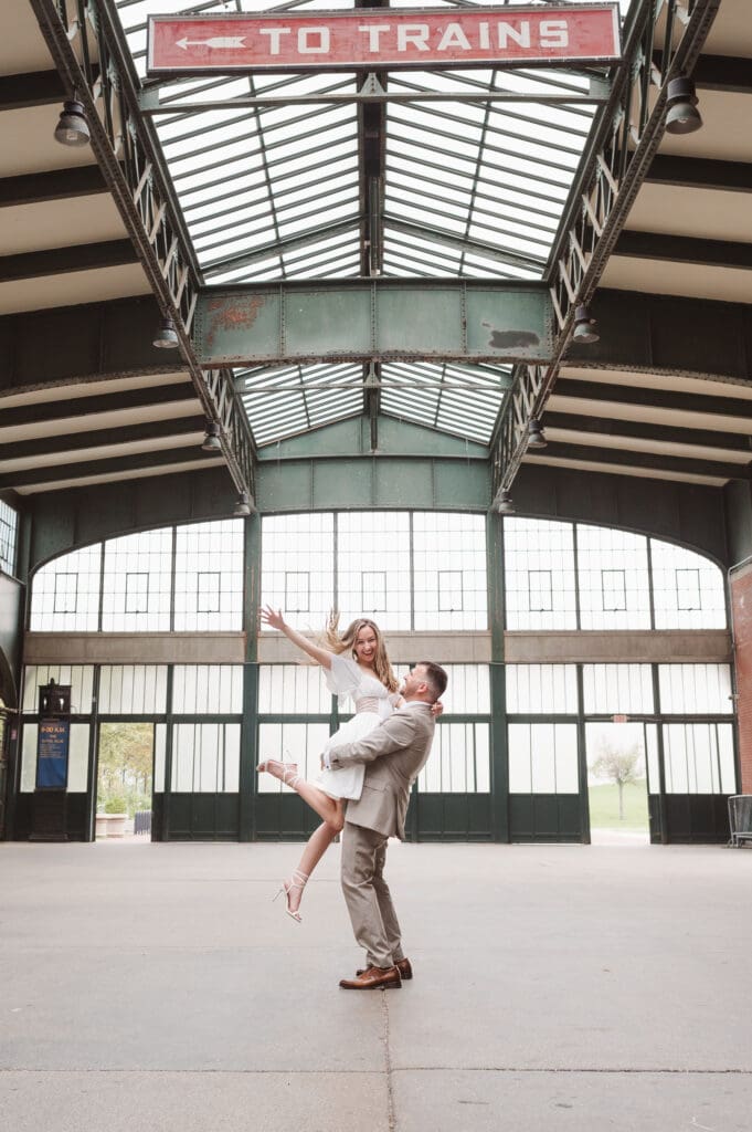 train-station-couples-photos-at-liberty-state-park-nj-by-suess-moments