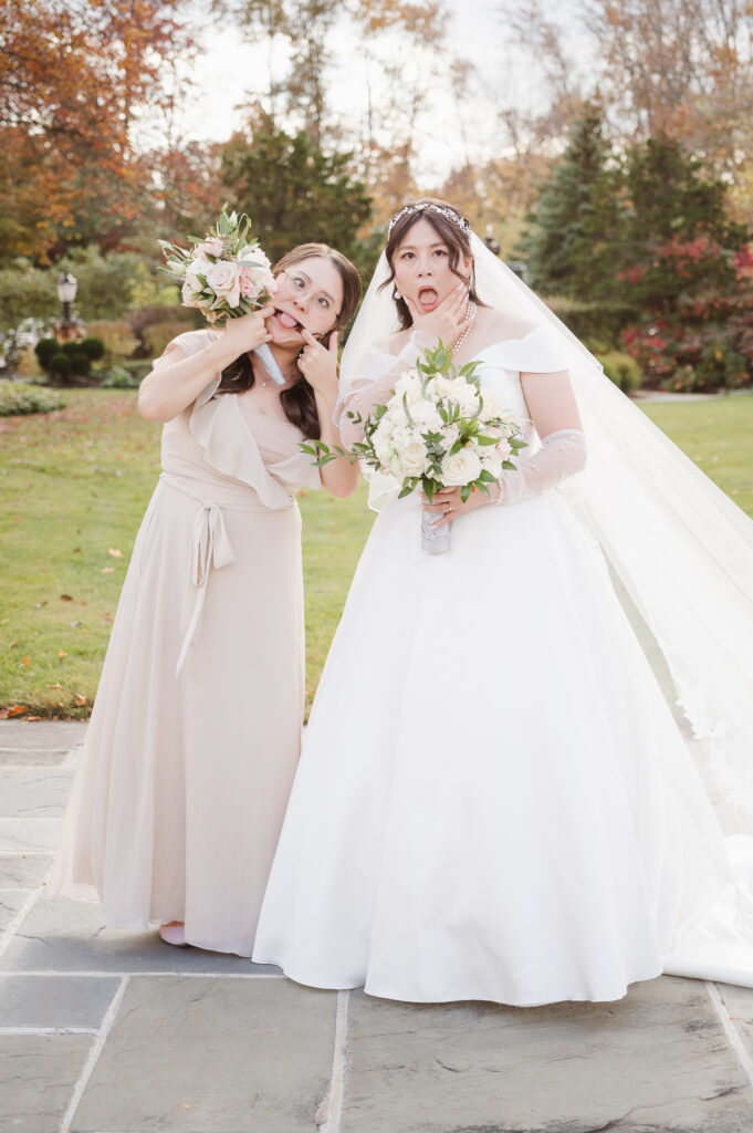 bride-and-groom-outdoor-portraits-at-the-birchwood-manor-nj-by-suess-moments