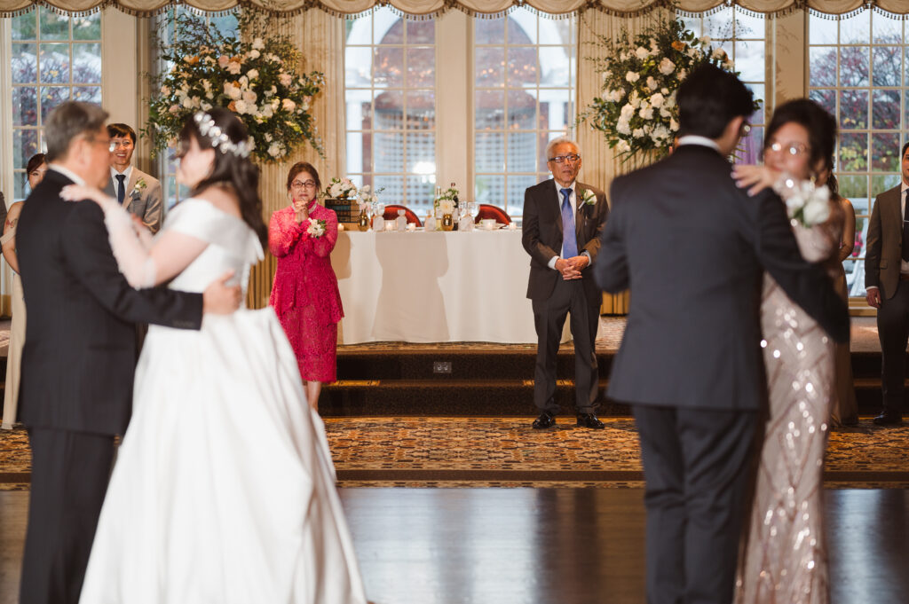 wedding-reception-photos-at-birchwood-manor-nj-by-suess-moments-photography