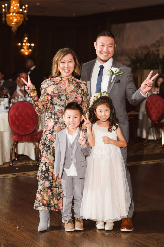 kids-at-a-wedding-photos-by-nj-photographer-suess-moments