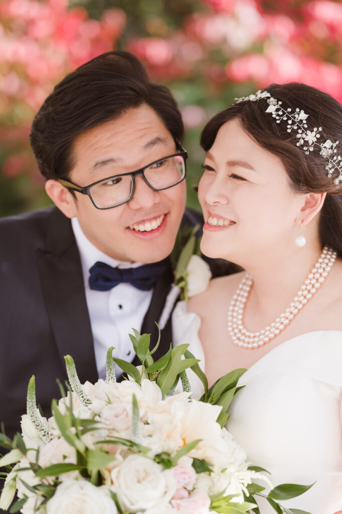 bride-and-groom-outdoor-portraits-at-the-birchwood-manor-nj-by-suess-moments
