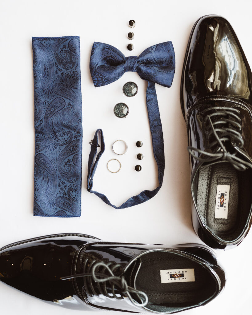 groom-flatlay-detail-photo