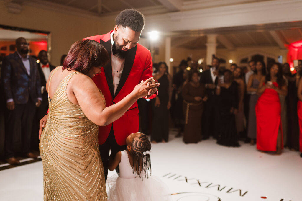 wedding-with-kids-photos-by-suess-moments-nj-photographer