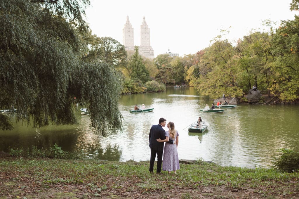 engagement-photos-central-park-by-suess-moments-photographer