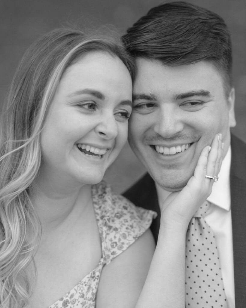 engagement-photos-central-park-by-suess-moments-photographer