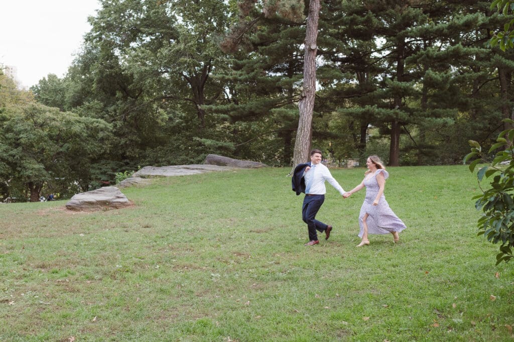 engagement-photos-central-park-by-suess-moments-photographer